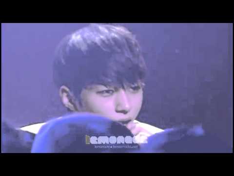 110923 [FANCAM] MyungSoo - Julia © Concert "Leaping Over" in Japan