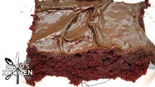 HOW TO MAKE CHOCOLATE CAKE