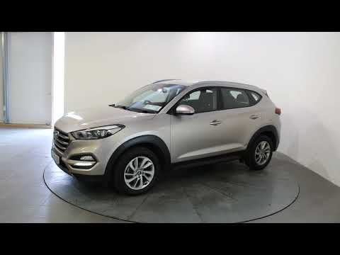 Hyundai Tucson 1.7 D SE Blue Drive - Image 2