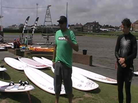 windsurfing lessons.Forward loop by Ant Baker (3)