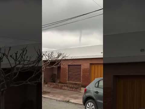 ⚠️🌪️ Nube embudo en Daireaux, Buenos Aires 06/06/26 #pronosticodeltiempo