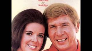 Buck Owens & Susan Raye *_* Santa Looked A Lot Like Daddy