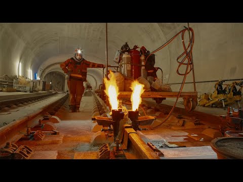 Stuttgart 21: This is how the rails in the airport tunnel are welded together.