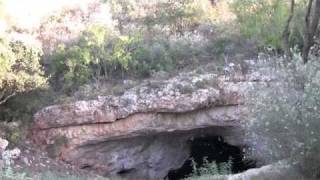 preview picture of video 'A Visit to the Eckert James River Bat Cave in Mason, Texas'