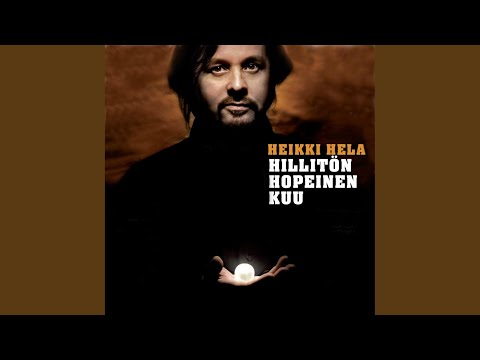 Hillitön hopeinen kuu