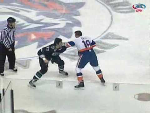 Nick Petrecki vs Micheal Haley