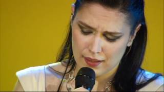 Eu Tenho Um Melro Lyrics English Translation