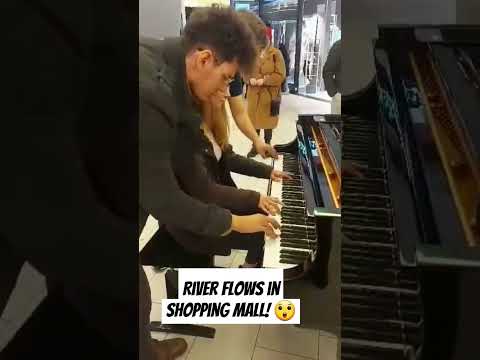Three Pianists play River flows in you at Public Piano Shopping Mall