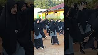 Download lagu MasyaAllah, Begini Model Senam Santriwati mp3