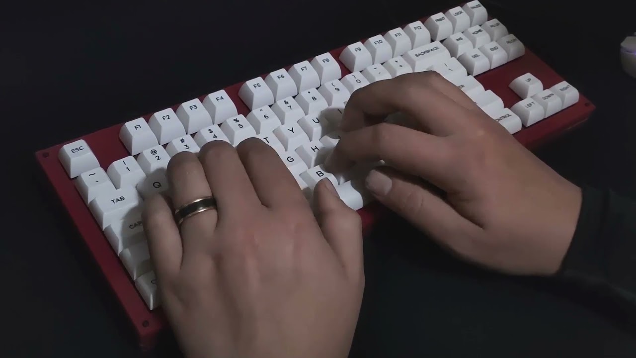 ASOK plateless TKL/ Gat bottom Raed top Kailh stem/ KAT profile keycaps