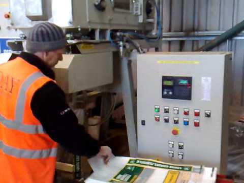 BL33 Belt Feed Aggregates Bagging Machine.  www.tascol.co.uk