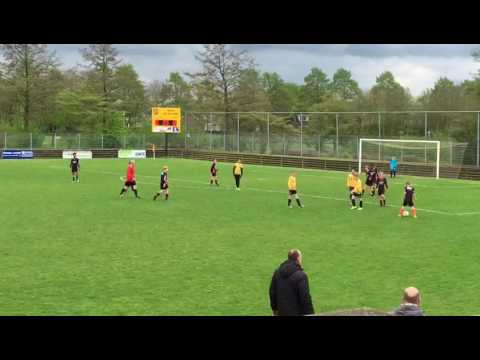 Wilhelmina JO13-4 kampioen!