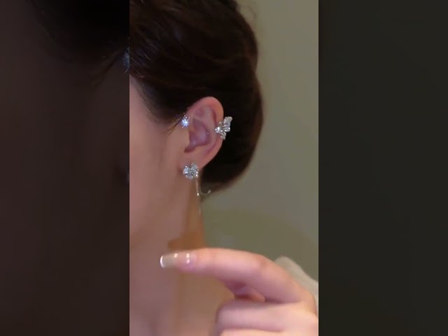 Vídeo relacionado con HIFOT 6 Pares Clip en Pendientes Niña, Unicornio Mariquita Zorro Mariposa Sirena Redondo, Joyería Artículos de Fiesta Regalo (16MM)