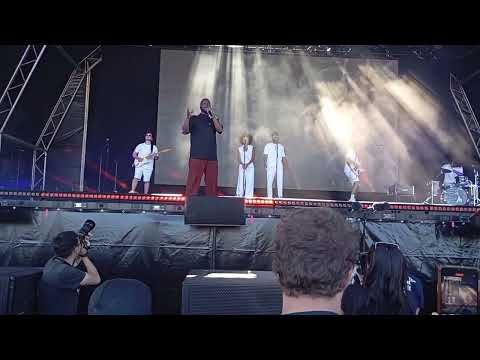 Dino D'Santiago:"Raboita Sta. Catarina"FNAC live 2025