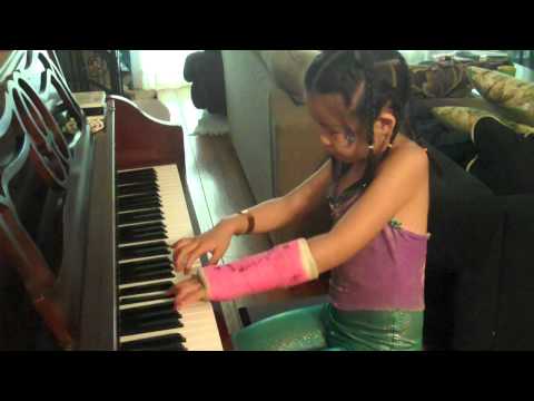 Miau Ing Plays Piano - Sonatina by Spindler - 1st movement (Allegro).MP4