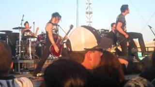 Adelitas Way Scream My Derailment live