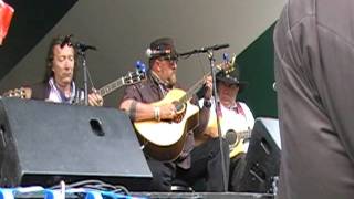 J.P. Cormier with the Elliot Brothers - Chorus Jig, Q Jig