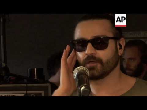 Iranian political refugee to play in Israel