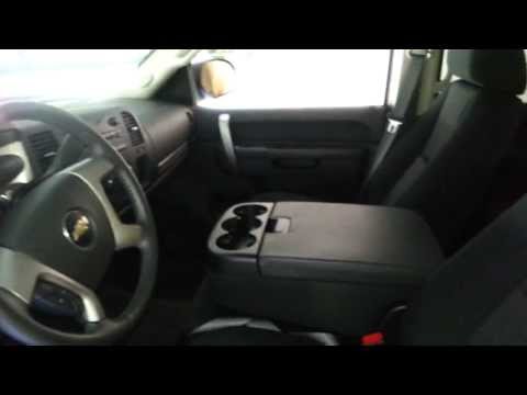 2013 GM Chevrolet Silverado Test Drive - Front Seats, Driver's Gauges & Dashboard