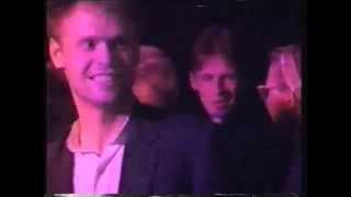 Kretsen - "Hey Hey, My My (Into the Black)"