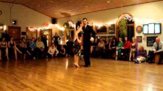 Julio Bassan & Luiza Paes 2 - Performance Woodstock