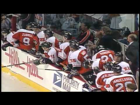 John LeClair  scores 50th goal for third straight season