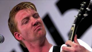 Queens of the Stone Age - Born to Hula (2000) in HD