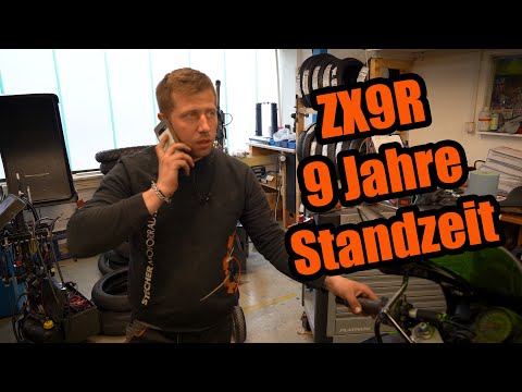 Kawasaki ZX9R has been sitting for 9 years | Jan uses his phone-a-friend lifeline for diagnosis