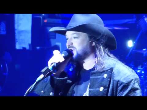 Lucie - Laura Live Praha 11.6.2014 FULL HD