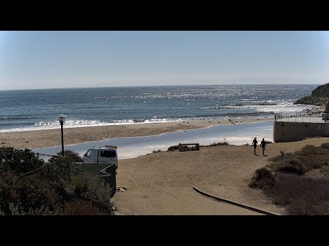Campus Point Surf Webcam in CA live webcam