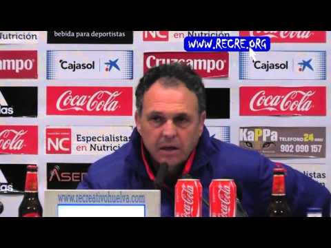 Rueda de prensa de Caparrós tras el Recre 1 - Levante 0