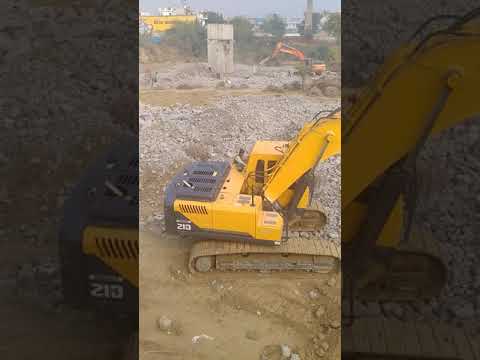 Ride-On Smooth Finish Hydraulic Excavator Rental Service, In Local
