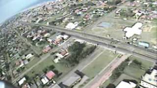 preview picture of video 'Pardal 15 Voo FPV na Praia do Pinhal.wmv'