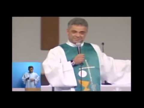 Padre Léo (Sofá novo)