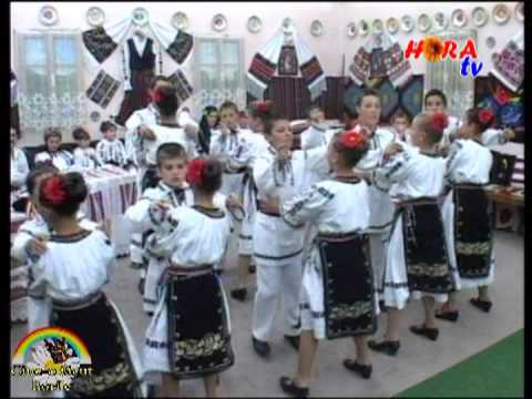 ANSAMBLUL MUGURII MINTIULUI - Suita din zona Gherla