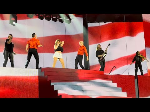 Shania Twain - Rock This Country! live in Las Vegas, NV - 6/15/2022