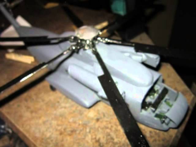 Vídeo relacionado con Italeri 91035 HH-53C Super Jolly Green Giant, escala 1:72, Plastic Model Kit/Modelo de plástico para montar