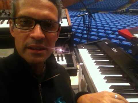 Mike Lindup Keyboard Tour 2012.MOV