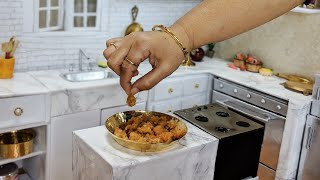 KFC CHICKEN POPCORN IN LOCKDOWN | MINI COOKING | TINY FOODS | EASY CHICKEN POPCORN RECIPE |