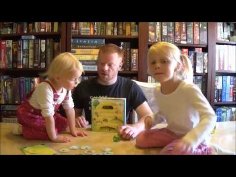 An overview of the children's game Hanna Honeybee