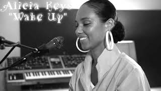 Alicia Keys &quot;Wake Up&quot; live!