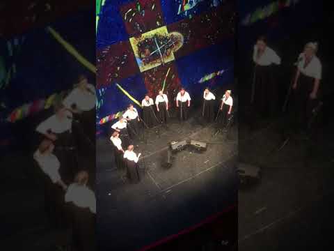 Prid oltaron kleči diva - Klapa Orca