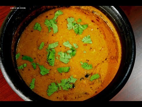 Colocasia tamarind curry Karunai kizhangu gravy for rice karunai kilangu puli kulambu