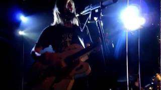 Band Of Skulls - Bruises - The devil takes care of his own - LIVE PARIS 2011