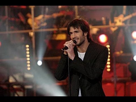 Julien Laurence - Feel (Robbie Williams)   (HD)