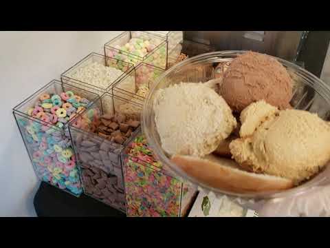 The "DONUT BAR" at the CHOKO SHOPPE in Lakewood