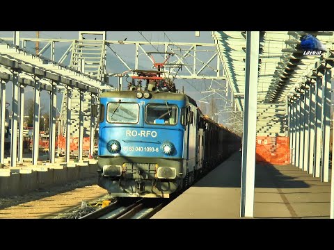 LE5100KW 40-1093-6 & BB25500 & Marfar Rail Force Freight Train in Gara Deva Station 22 December 2020