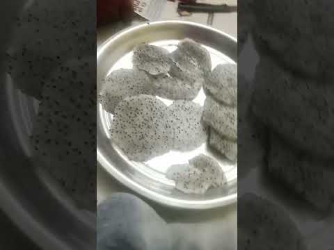 dragen fruit first time eating please subscribe chesukondi friends