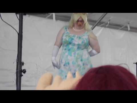 Pt. 9 Lipsink dance battle Miss Piggy clip