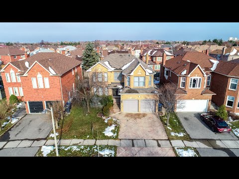 17 Leeward Drive Brampton